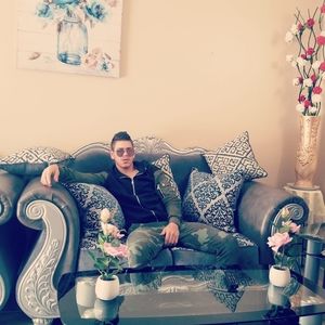 Meet your Posher, Ahmed